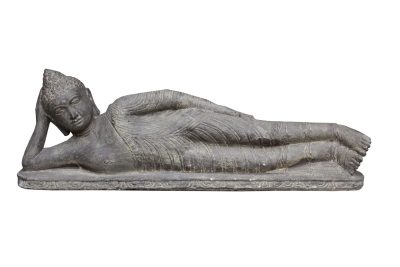 Liegender Buddha aus Lavaguss