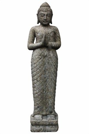 Stehender Buddha aus Lavastein